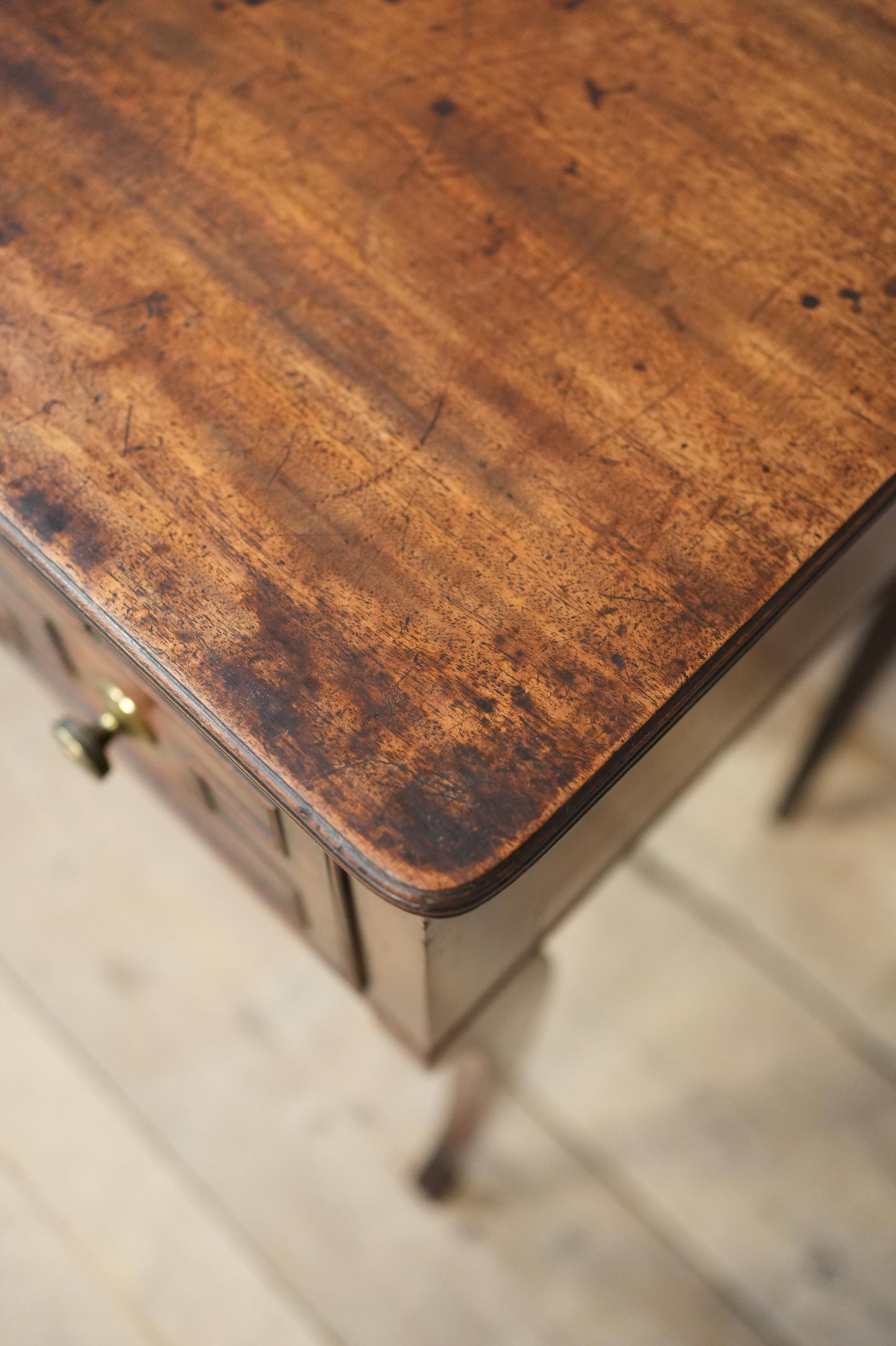 Georgian mahogany writing table