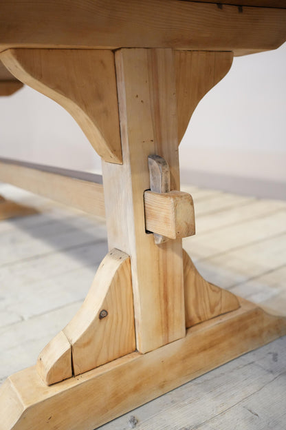 Mid 20th century oak and pine dining table