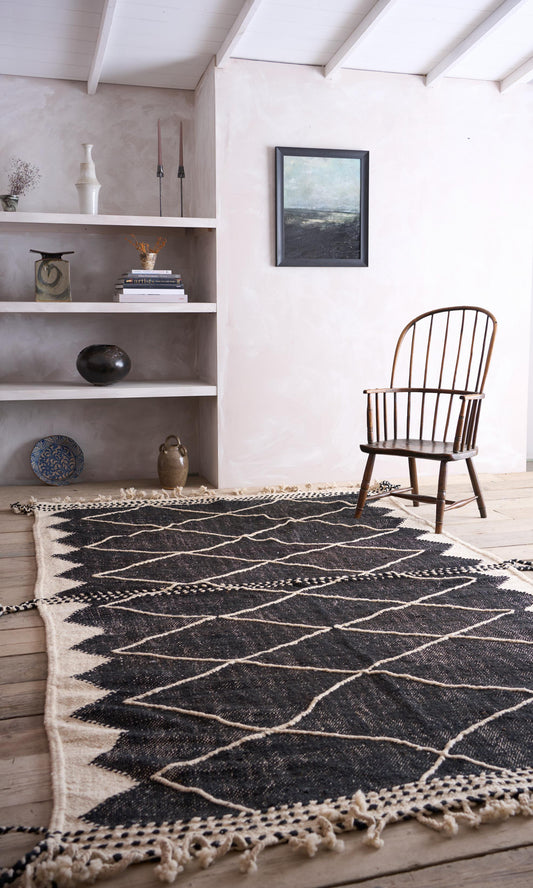 Genuine Hand woven Moroccan rug- Black and white diamond