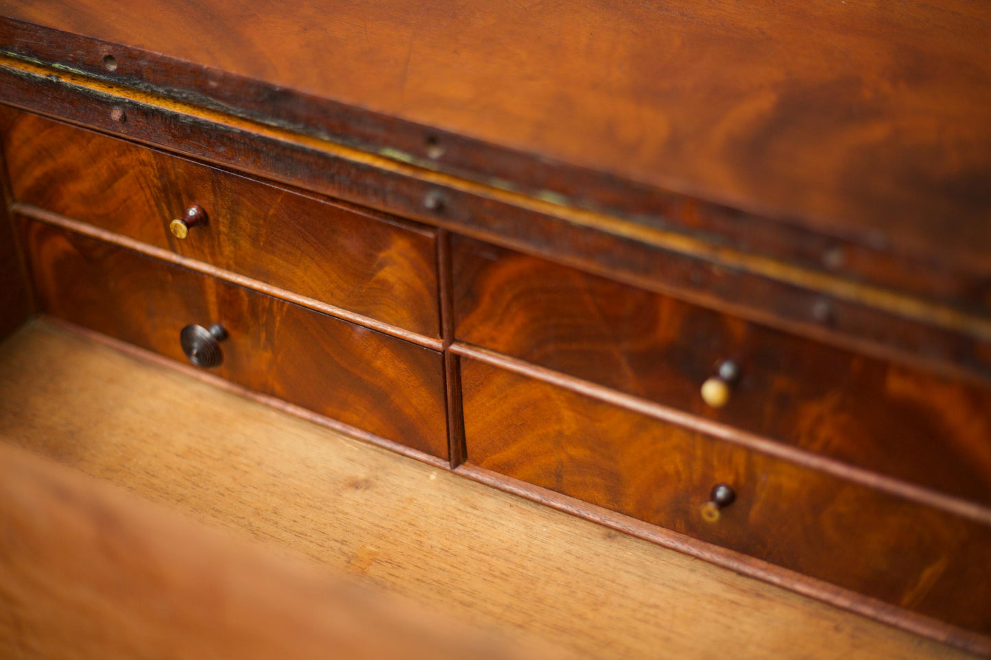 Georgian lift top mahogany work table with reeded legs