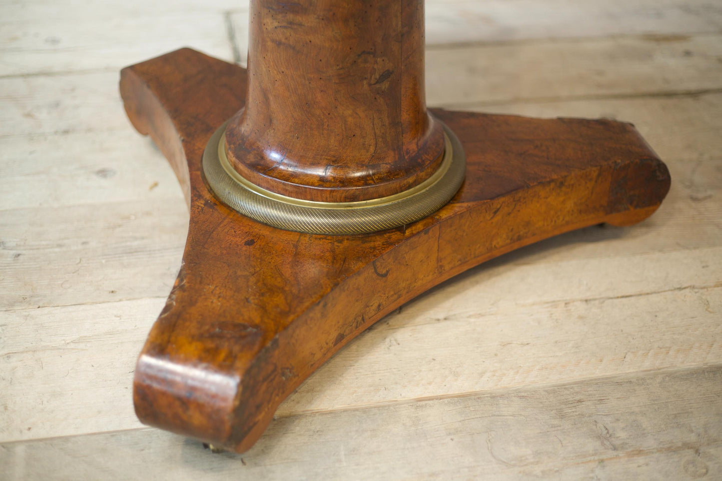 19th century French Empire black marble Gueridon table