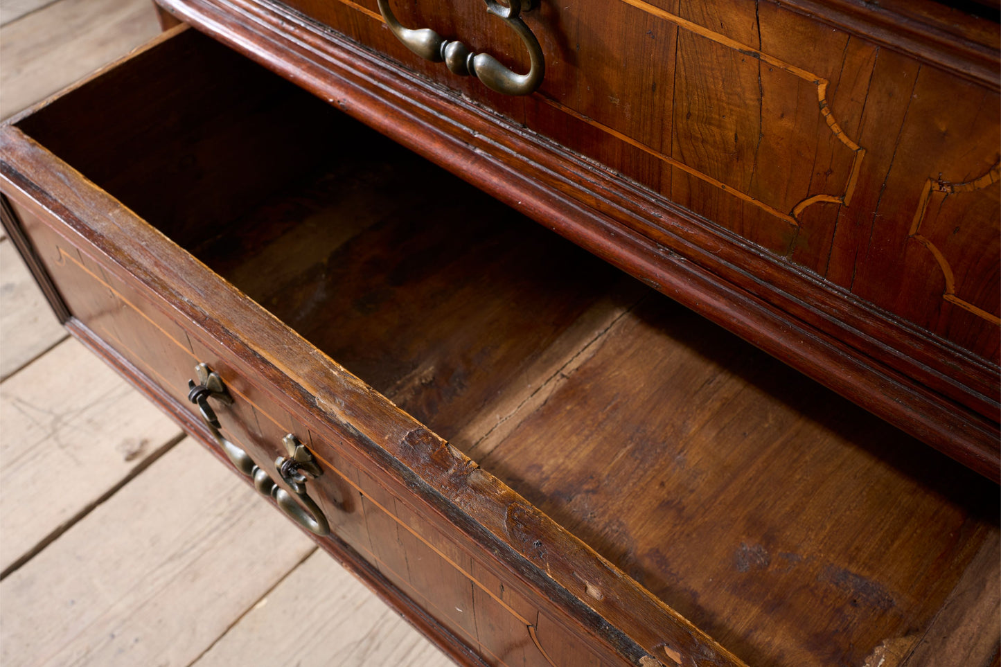 Exceptional very large 18th century Italian walnut chest of drawers