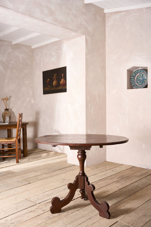17th Century Italian Oyster veneered lamp table