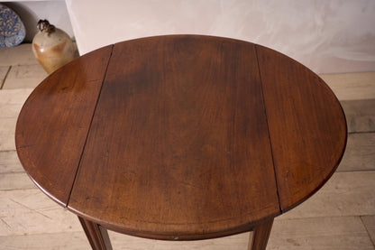 Georgian mahogany Pembroke table with marquetry inlay