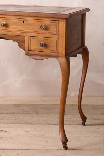 Early 20th century Leather topped writing table