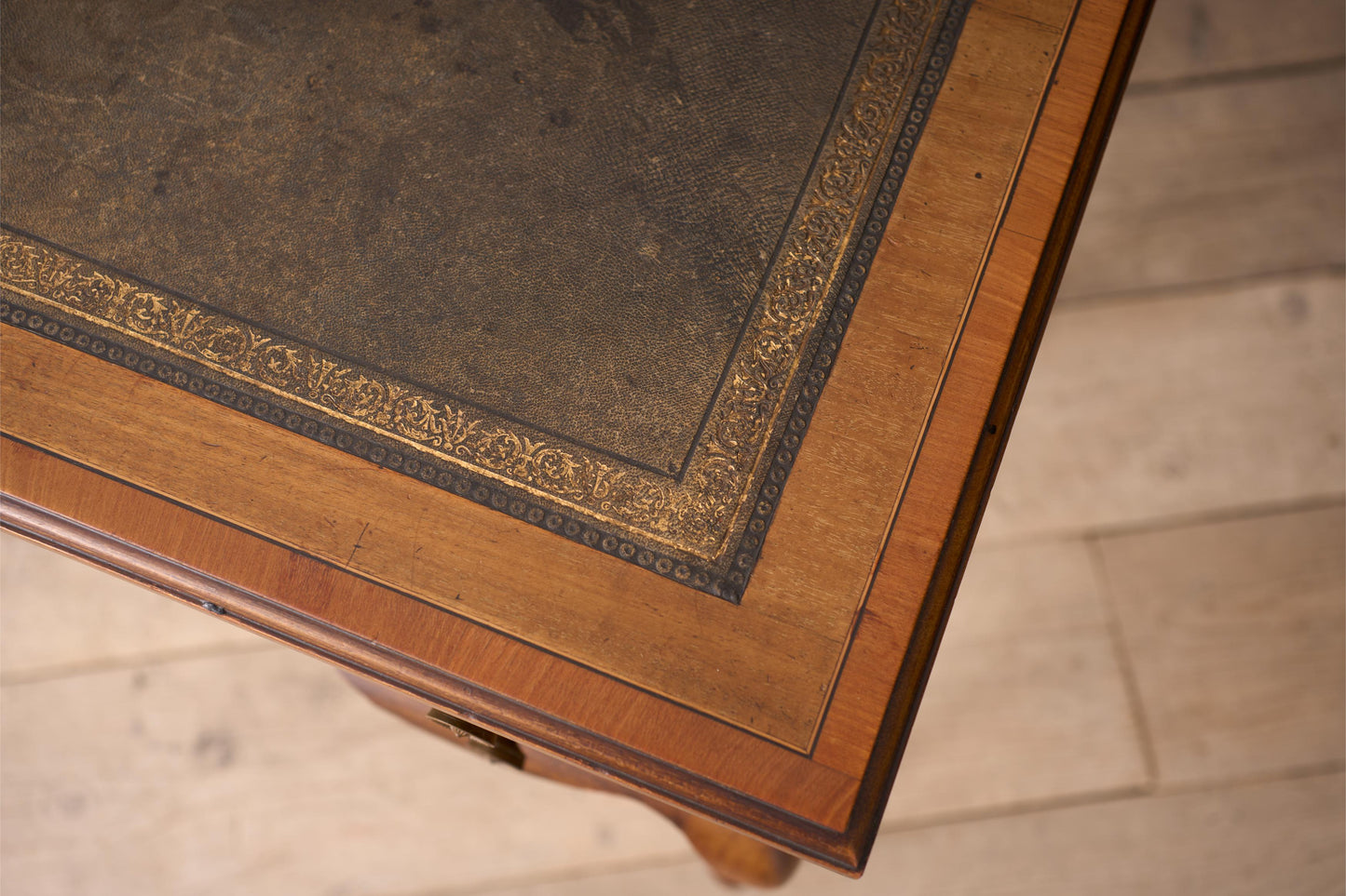 Early 20th century Leather topped writing table