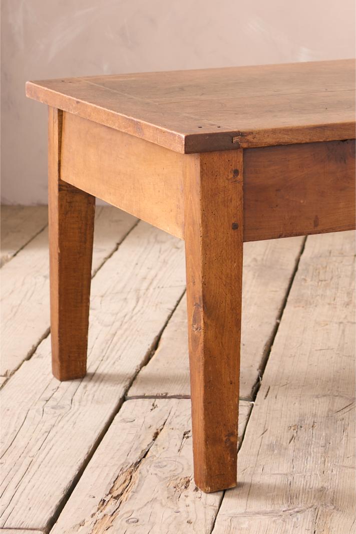 19th century Elm coffee table