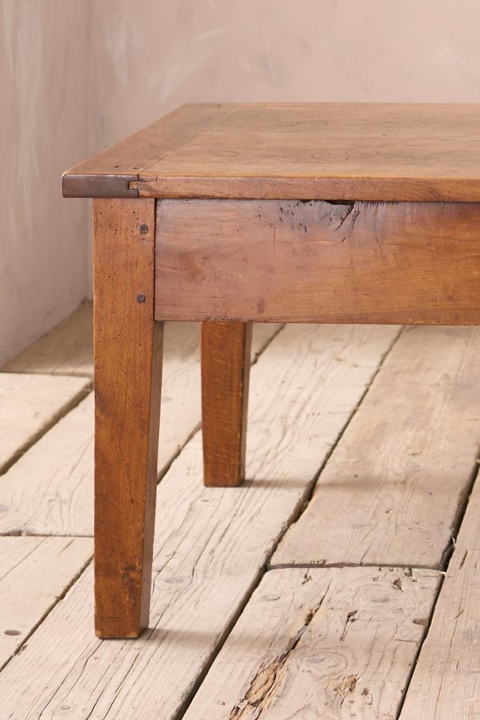 19th century Elm coffee table