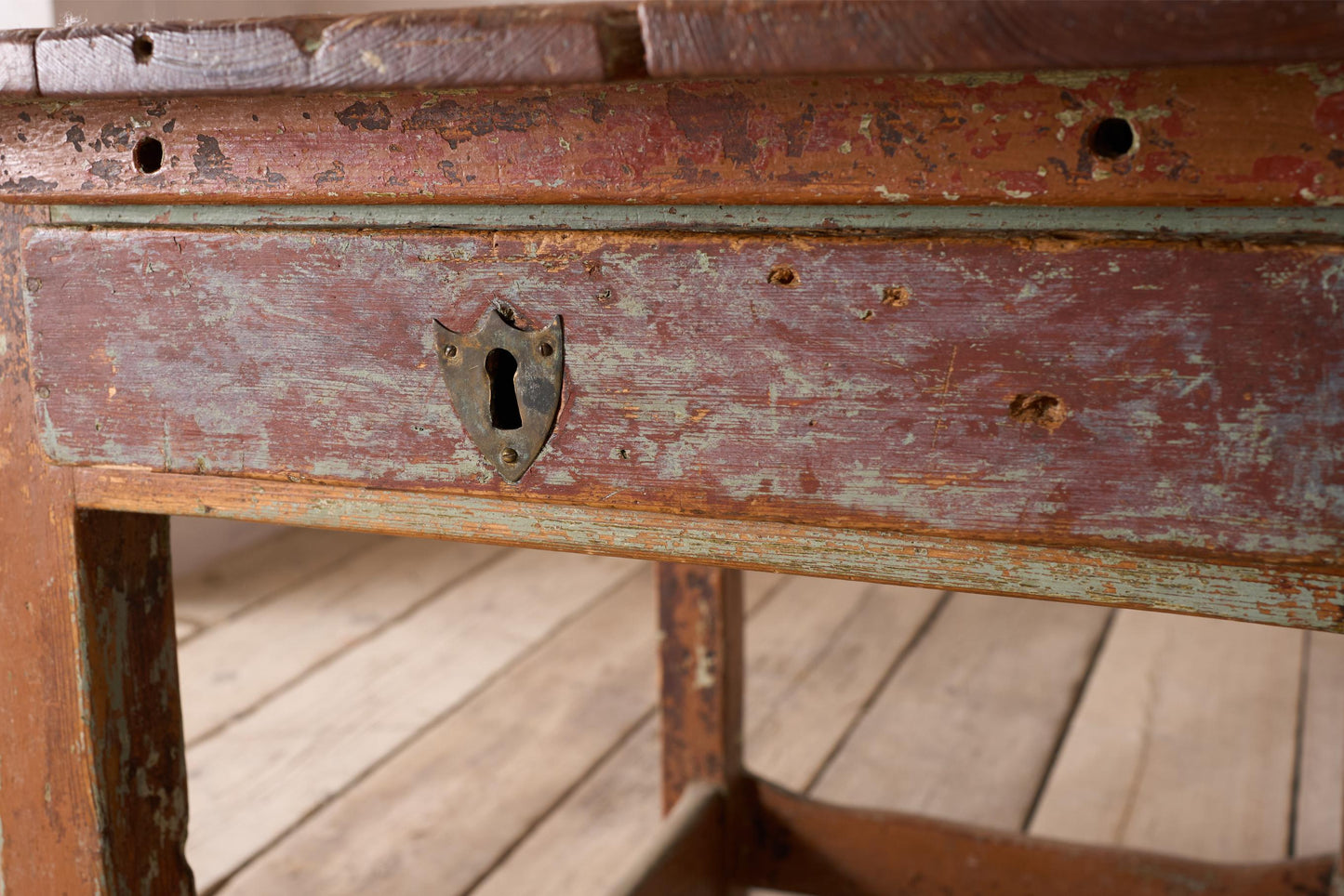 18th century Swedish Gate leg table