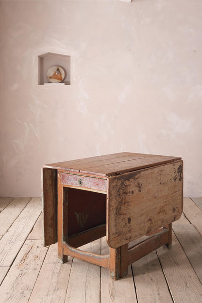 18th century Swedish Gate leg table