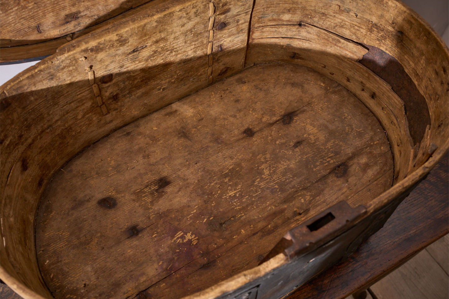 18th Century Swedish folk art marriage box - Dark