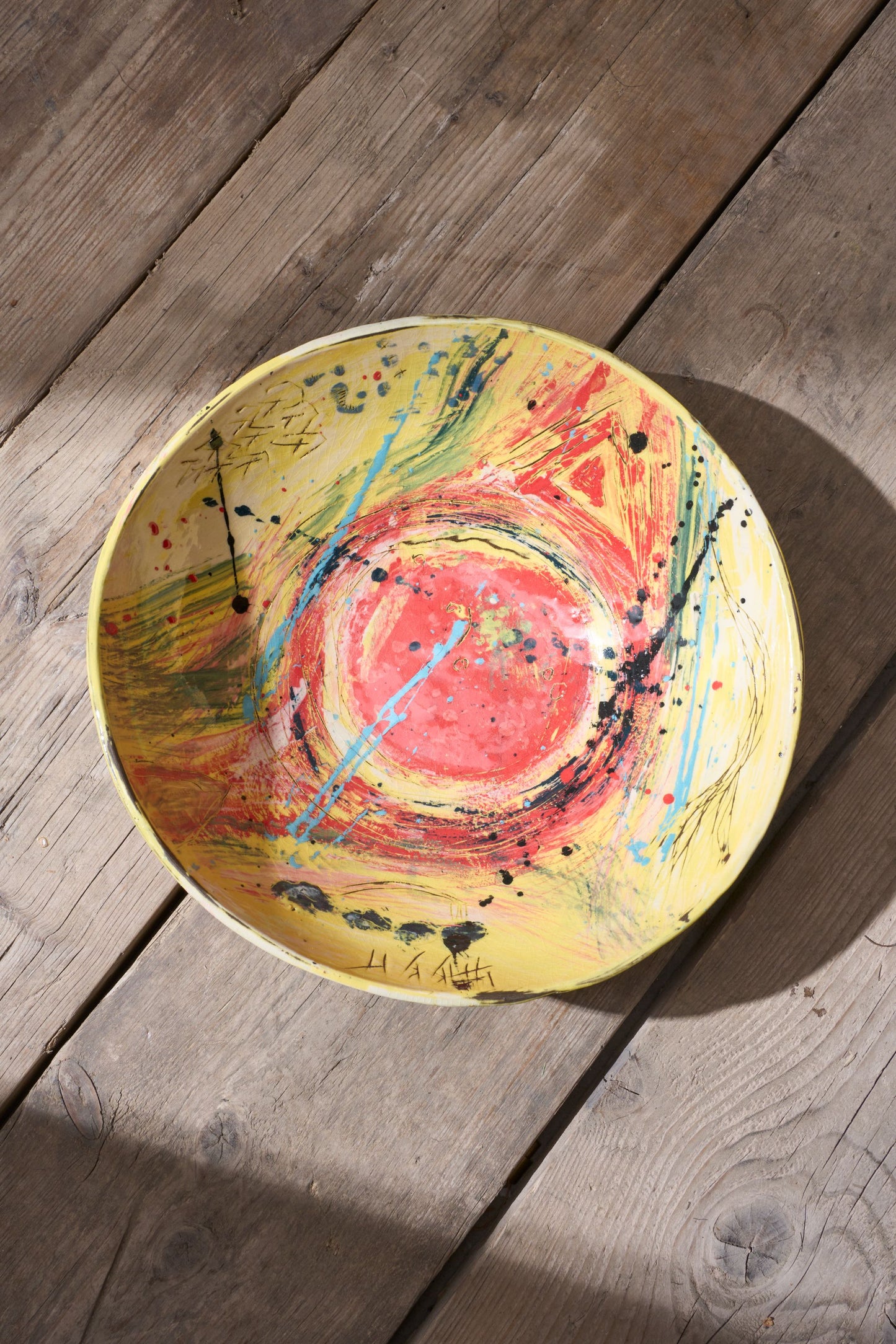 20th century Studio pottery bowl - Yellow splash