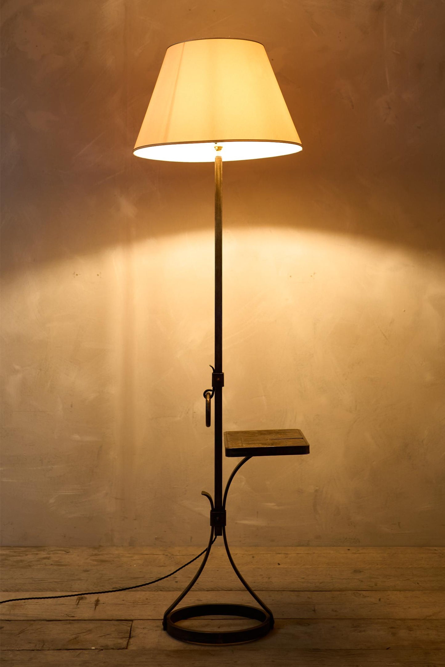 Mid century Brutalist French floor lamp with slate table by Jean-Pierre Ryckaert