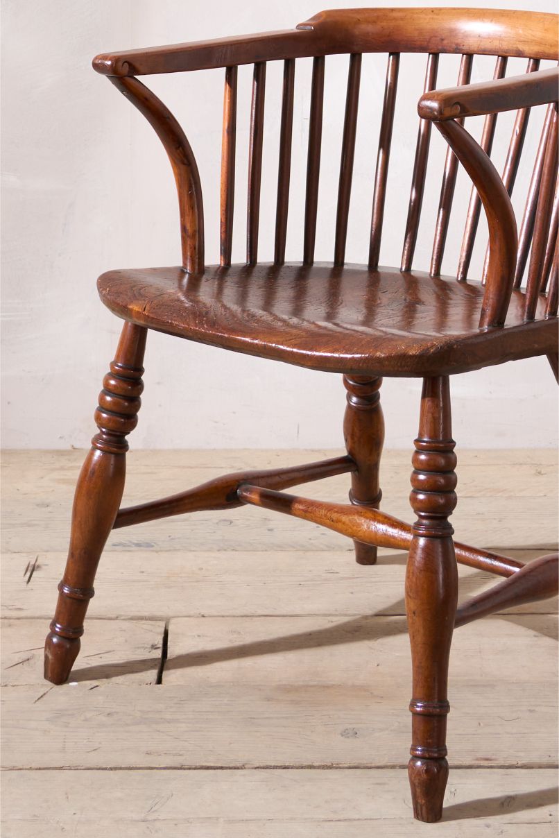 Rare c.1800 Ash & Elm low back Windsor chair