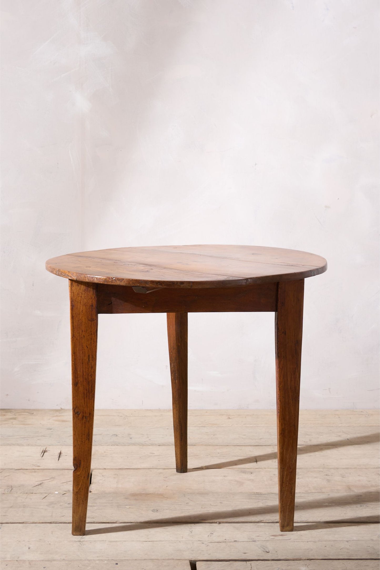 18th century Elm Cricket table