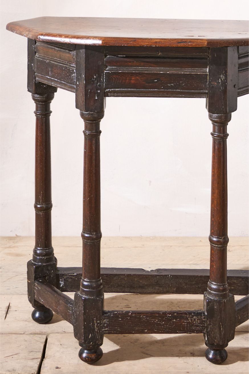 17th century Oak Credence table