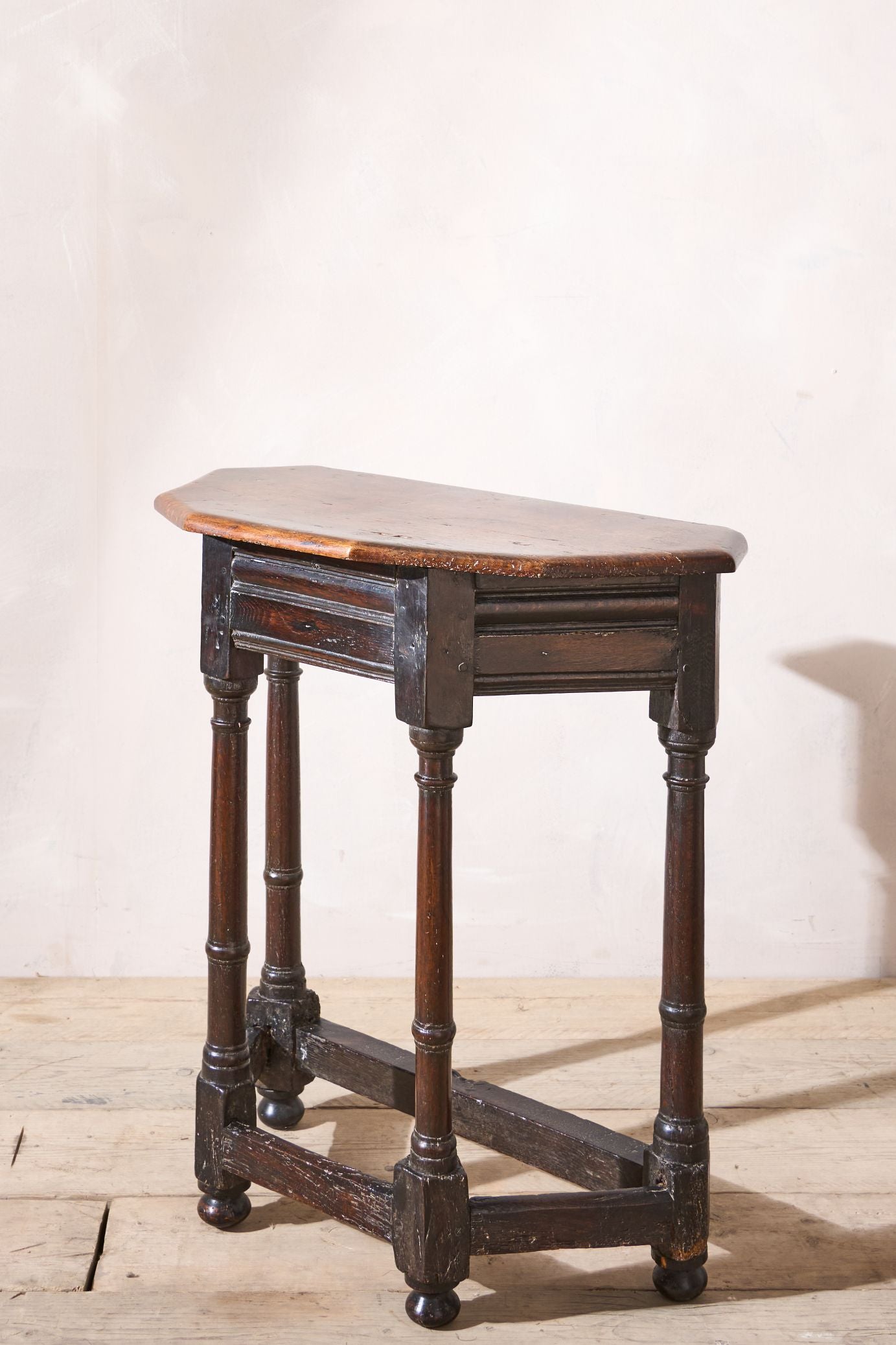 17th century Oak Credence table