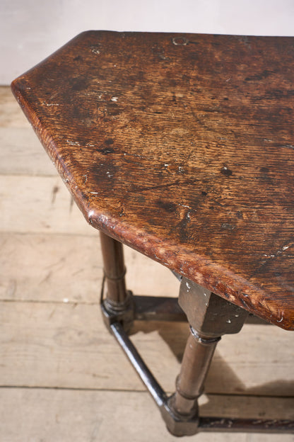 17th century Oak Credence table