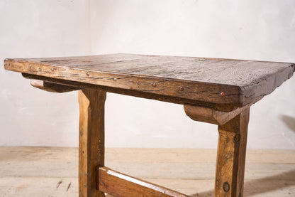 18th century English Oak tavern table