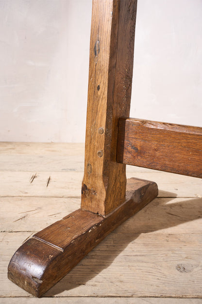 18th century English Oak tavern table