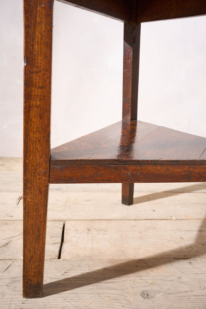 18th century Oak cricket table