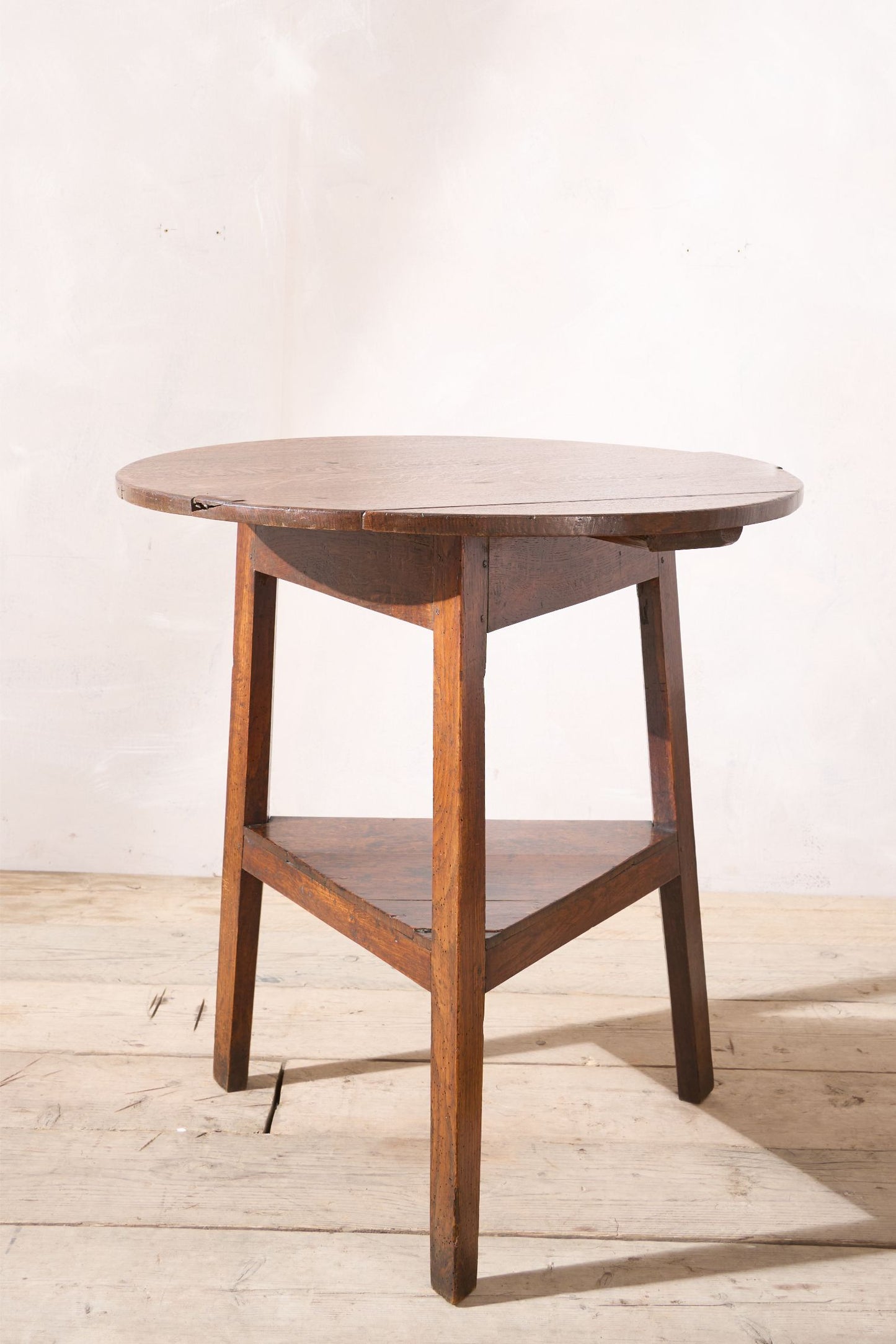 18th century Oak cricket table