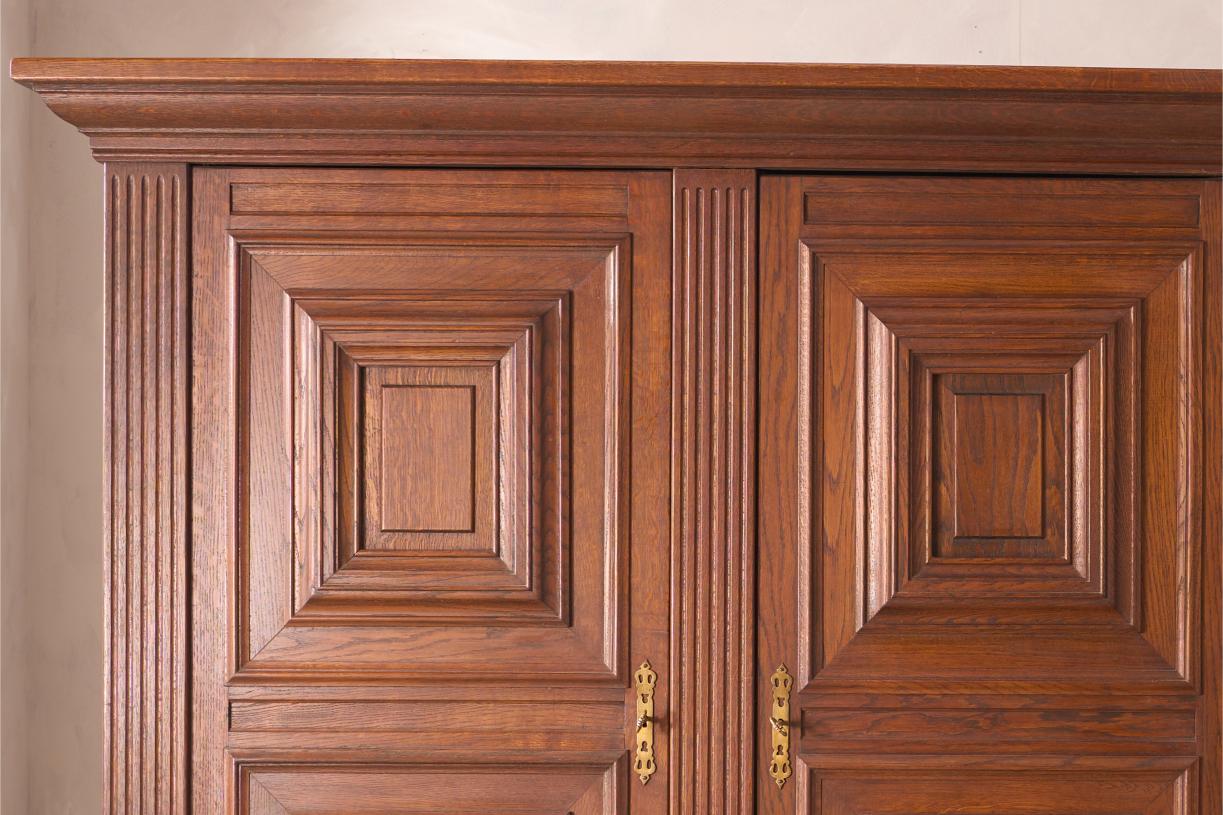 Early 20th century Oak Dutch cupboard