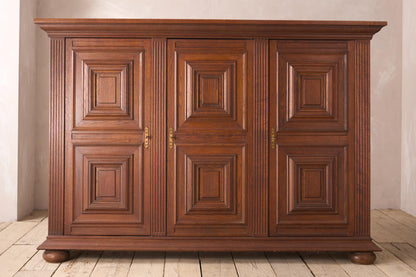 Early 20th century Oak Dutch cupboard