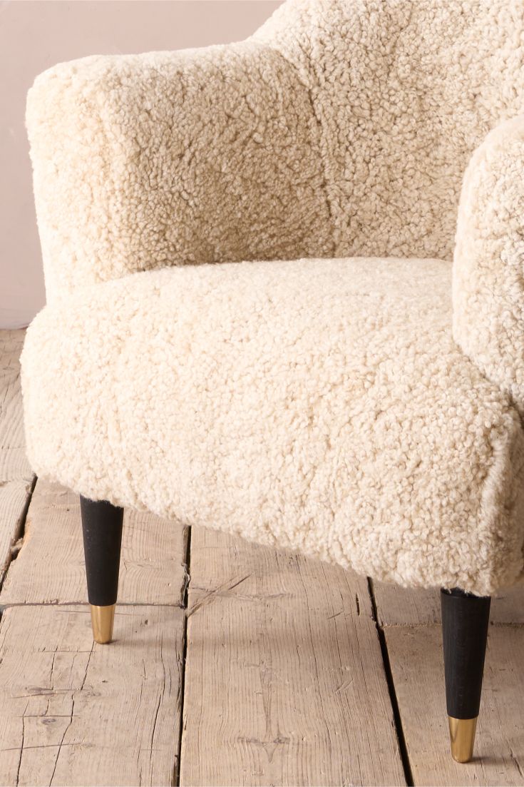 The 'Milo' Sheep wool armchair