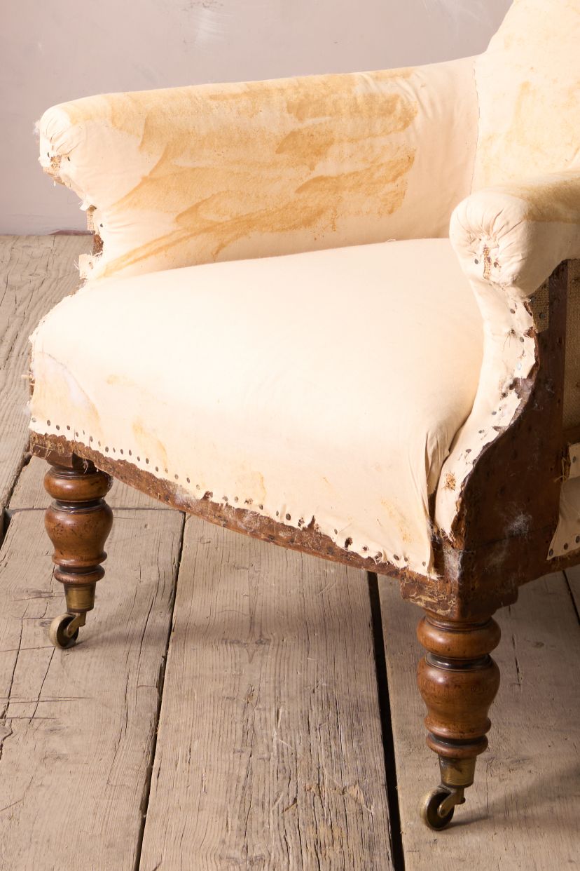 Early Victorian buttoned back country house armchair