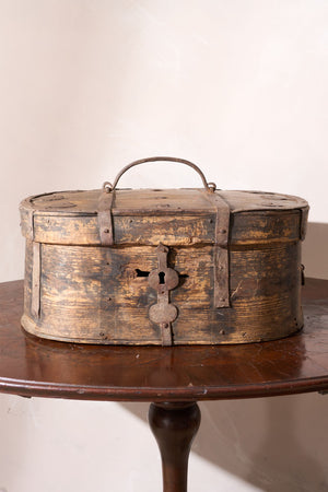 18th century Swedish folk art marriage box- Star