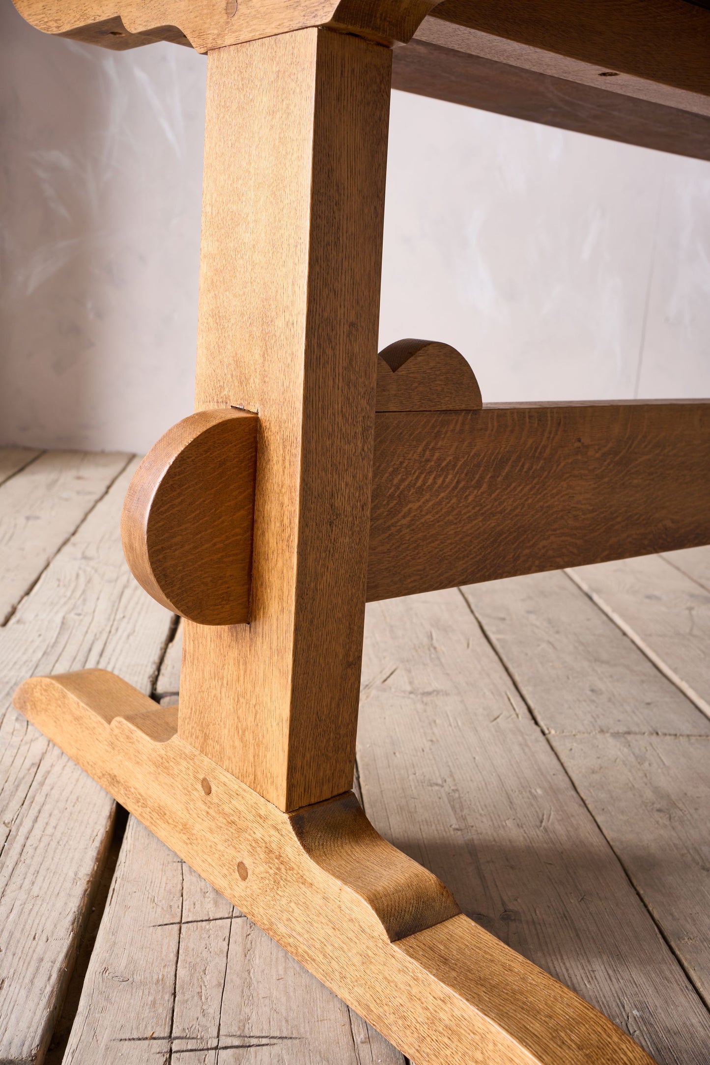 c.1900 Arts and Crafts solid oak dining table